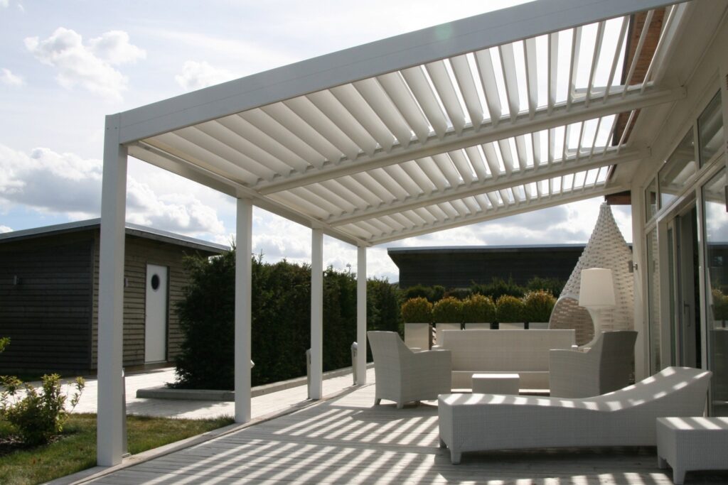 Bioclimatic Pergola ile Klasik Pergola Arasındaki Farklar